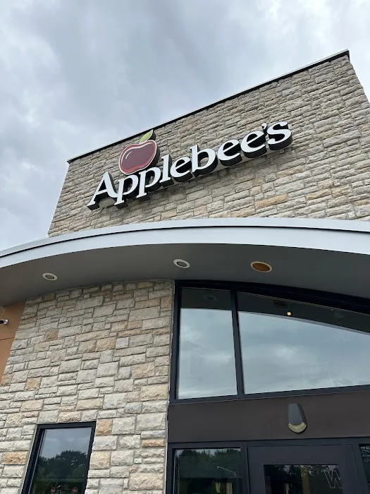 Applebee's Grill + Bar 8