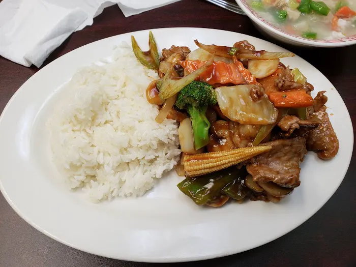 Jiang's Chinese Restaurant 10