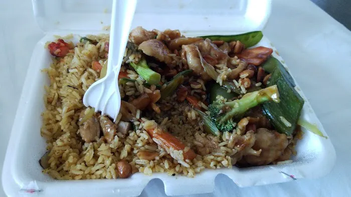 Golden Wok Chinese Restaurant 2