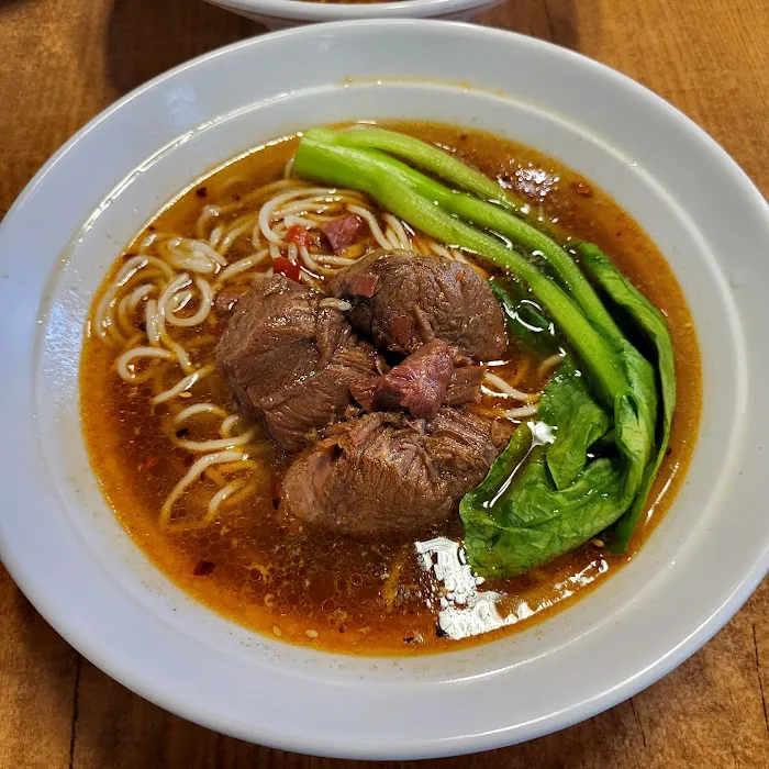 5 Noodles 伍叔担担面 5