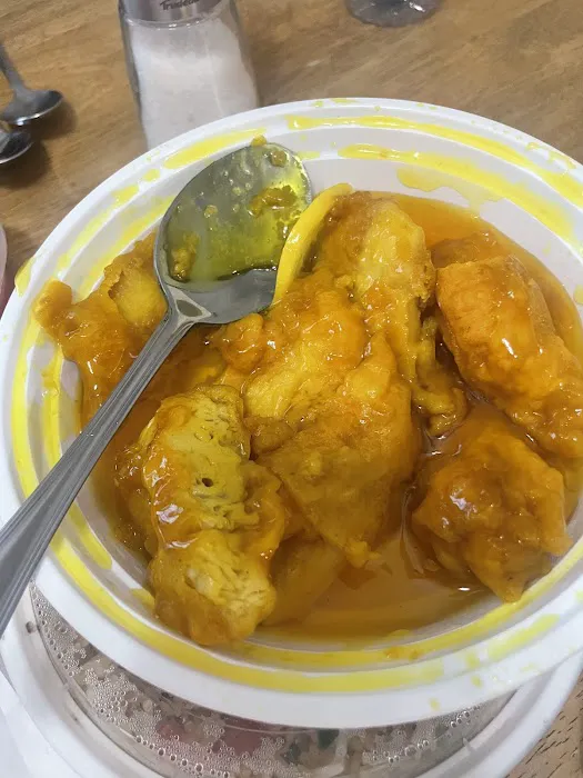 Wing's Restaurant (Queen St. N) 5
