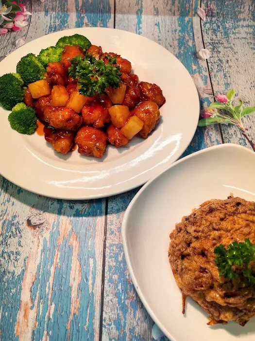 Delish Asian Thai Cuisine 8