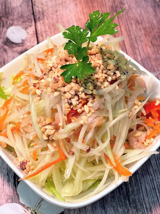 Delish Asian Thai Cuisine 5