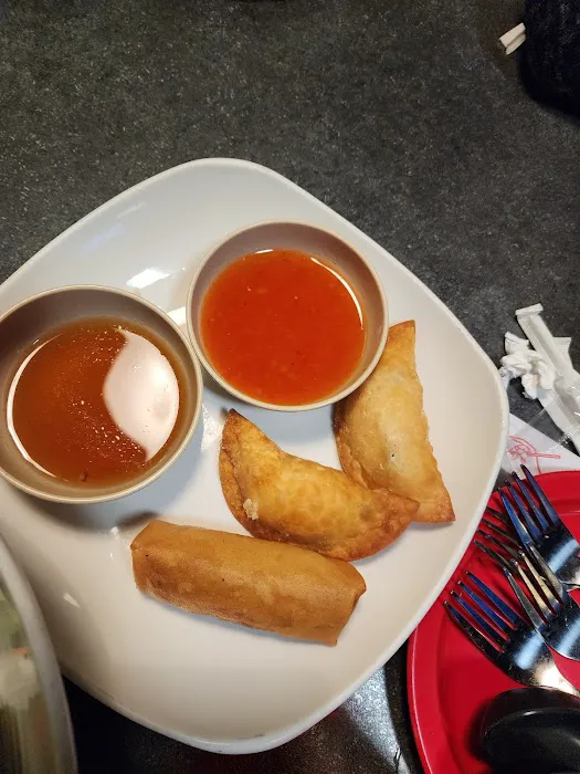 Pho Chopstix - Southfield 4