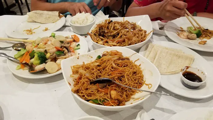 LC'S Asian Kitchen 1