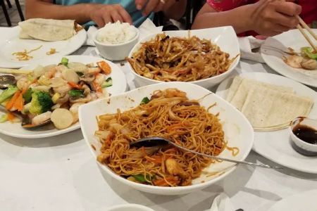 LC'S Asian Kitchen
