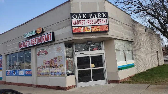 Oak Park Market & 7 Manhattan Restaurant 1
