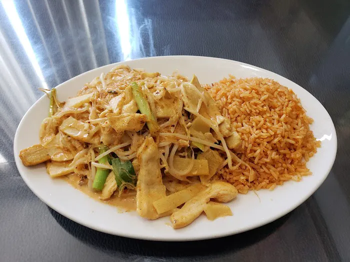 Thai Garden Restaurant 8