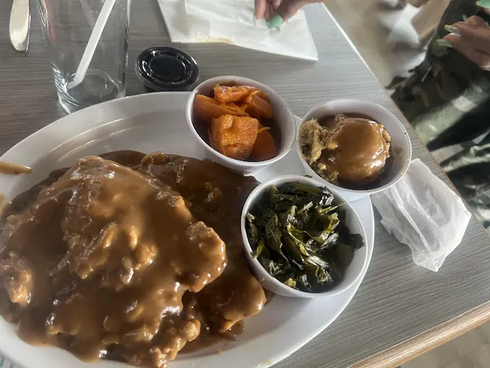 Lillie Mae's Southern Buffet 8