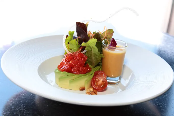 Inyo Restaurant & Lounge 4