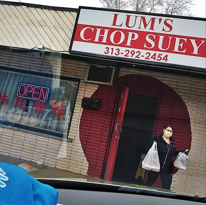 Lum's Chop Suey 3