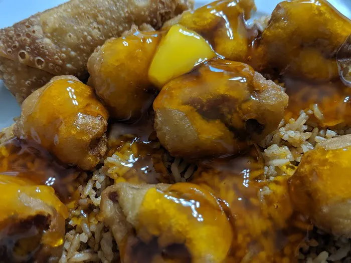 Lucky Kitchen Chinese Restaurant 4