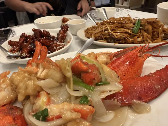Dragon's Inn Restaurant 3