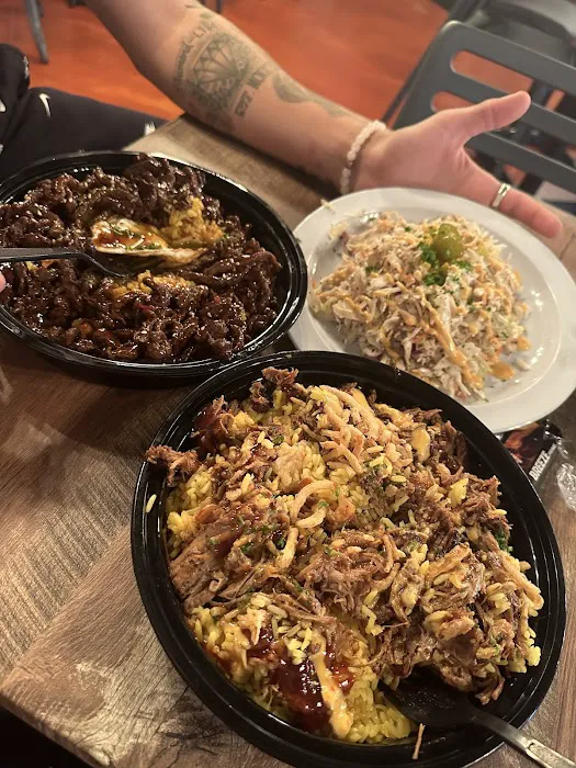 Big Moe's Kitchen - Canton 8