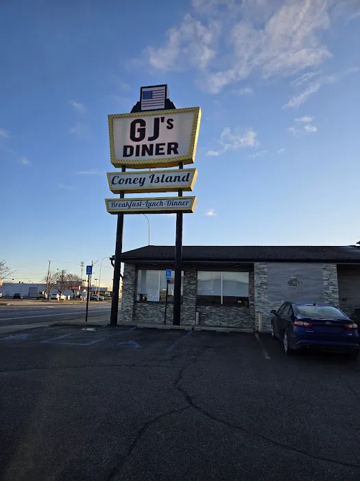 GJ’S DINER 4