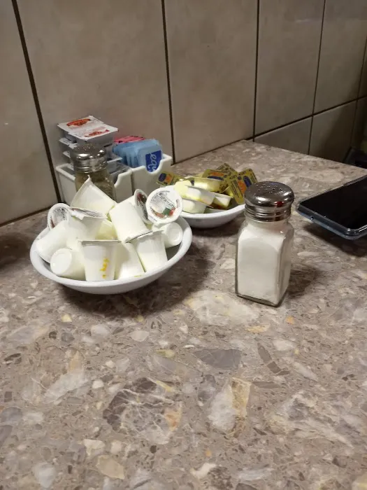 GJ’S DINER 3