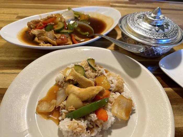 Sunrise Thai Restaurant 8