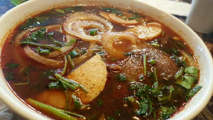 Que Huong Restaurant 4