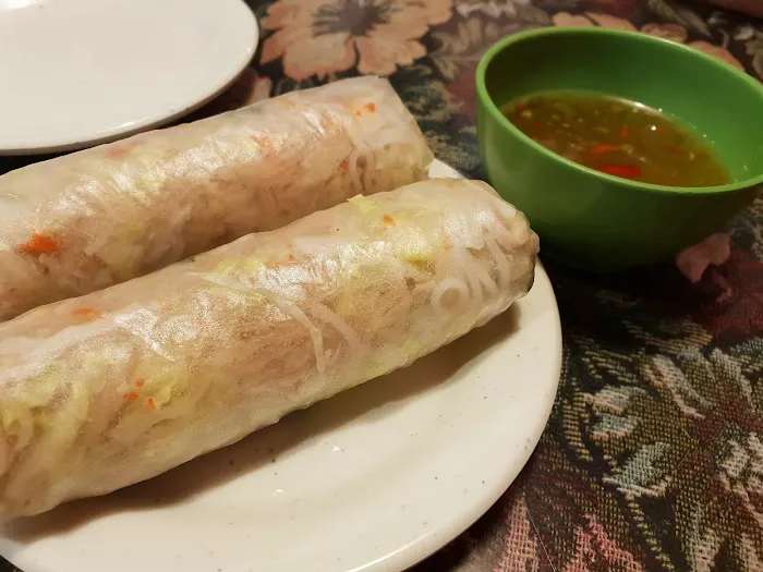 Que Huong Restaurant 6