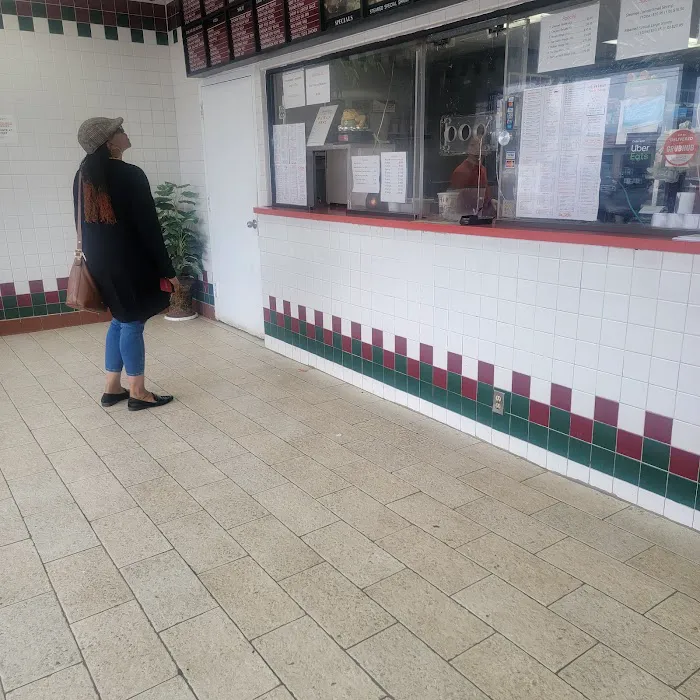 China Sub Shop 9