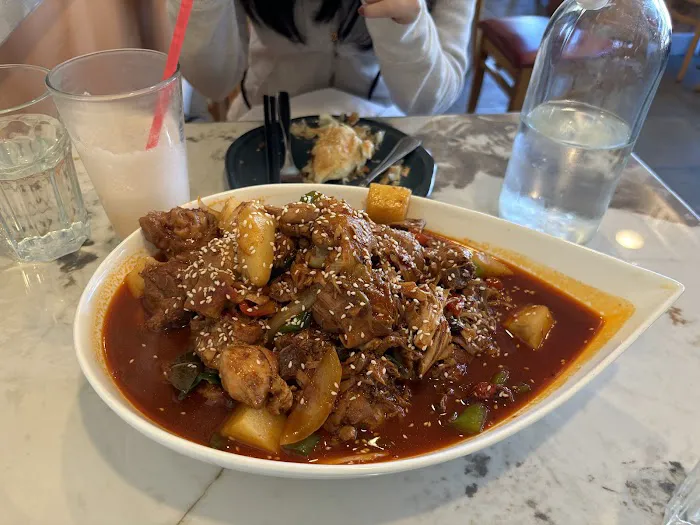 Dolan Uyghur Restaurant 4