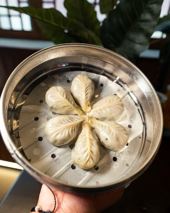 Dumpling District 9