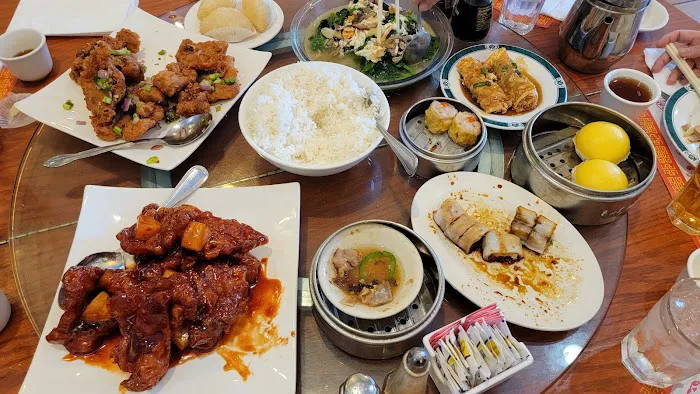Full Kee Restaurant 8