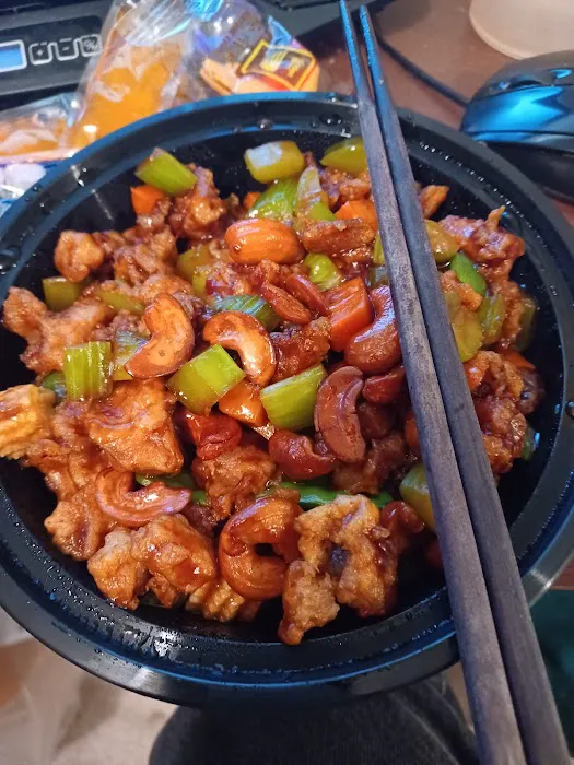 Ho's Chinese Carryout 8