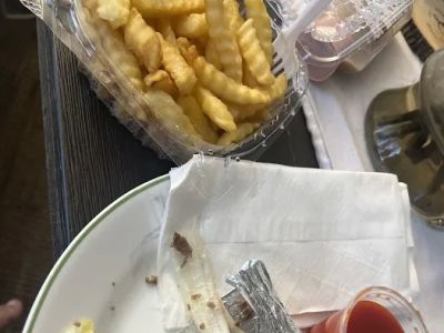 Lee Deli 0