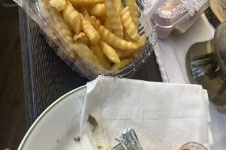 Lee Deli