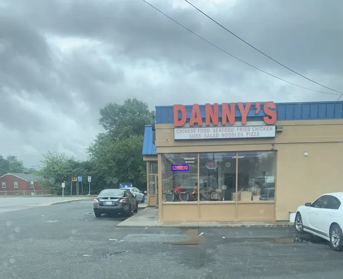 Danny's Carryout 6