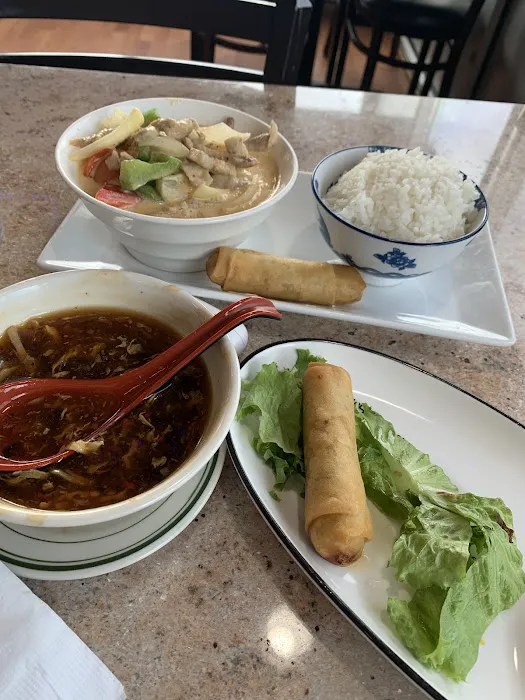 Moon Gate Asian Grill 3