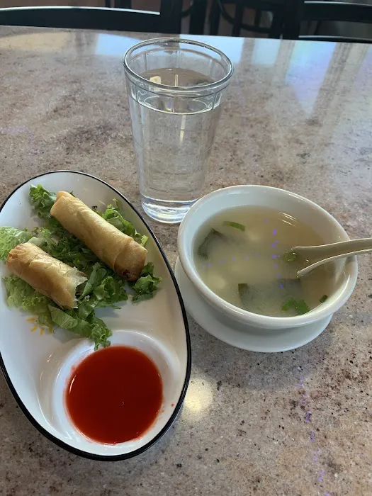Moon Gate Asian Grill 9
