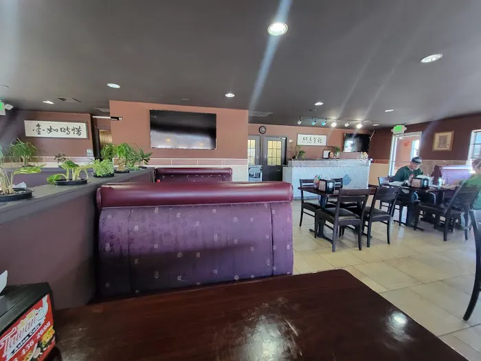 Szechuan Chinese Restaurant 7
