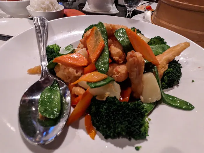 John Holly's Asian Bistro(Downing) 2