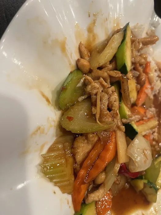 Golden Shanghai Restaurant 8