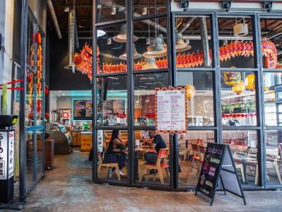 Chi Lin at Stanley Marketplace 0