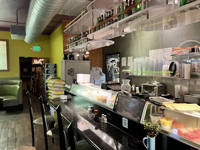 Spicy Thai II and Sushi 5
