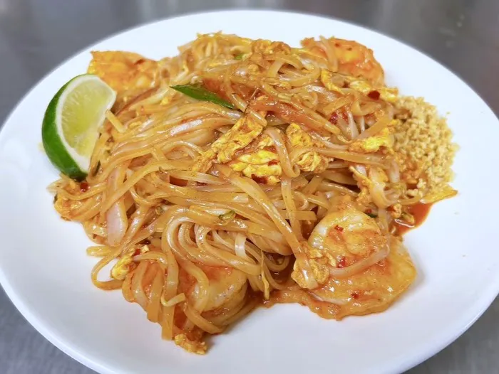 Spicy Thai II and Sushi 6