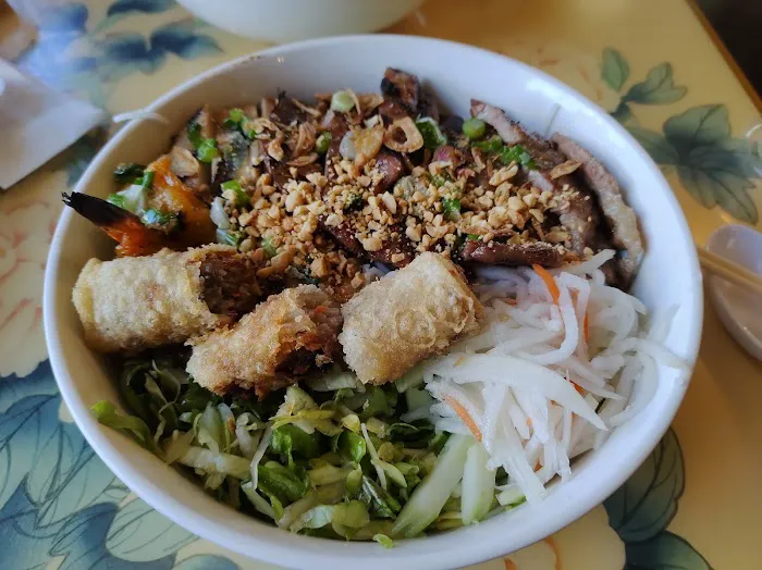 Pho Dong Huong Restaurant 10
