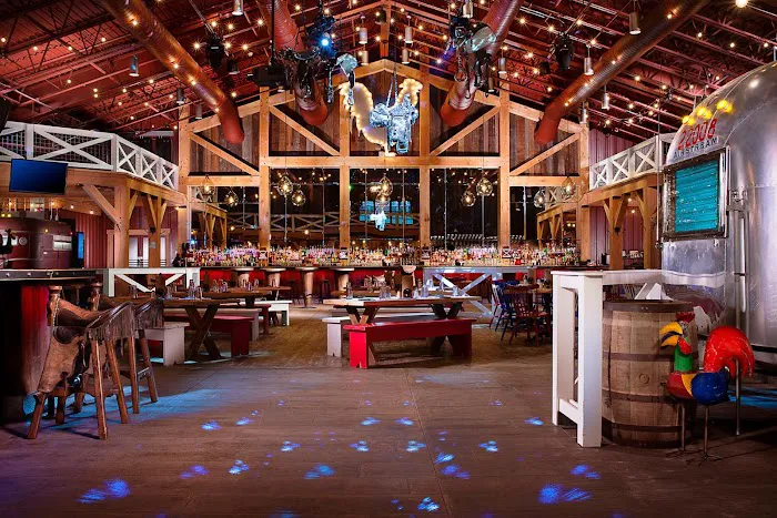 Tin Rooster Dancehall & BBQ 9