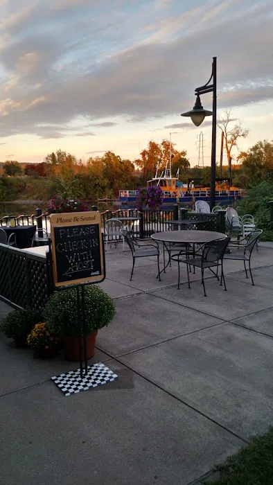 Aqua Vino Restaurant 2