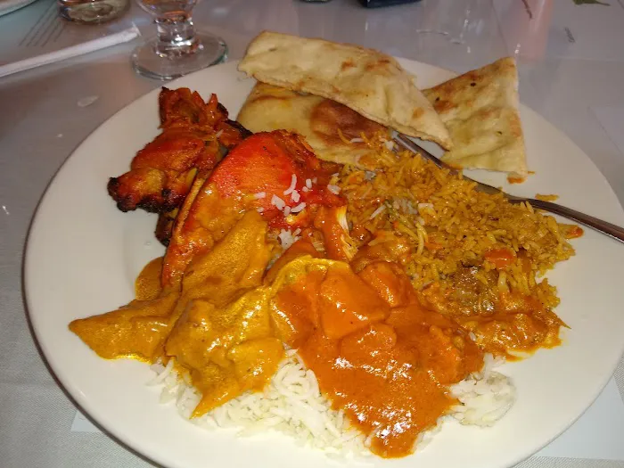 Taj Mahal Halal Indian Restaurant 9