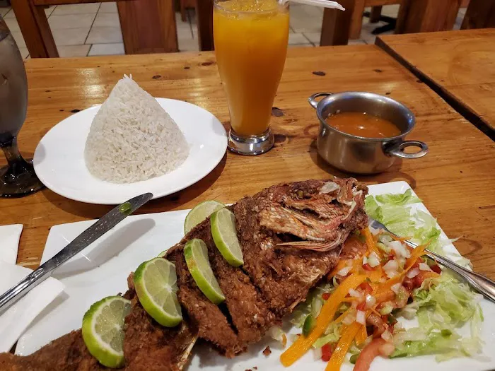 Mi Casa Restaurant 8