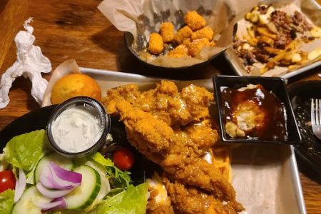 Piggy Pats Smoke & Ale House