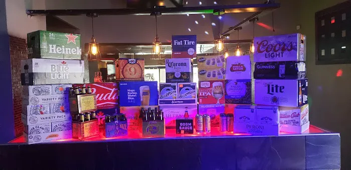 THE HUB EATERY 5
