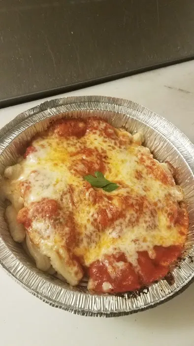 THE HUB EATERY 9