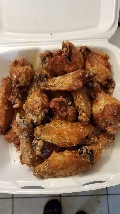 THE HUB EATERY 8