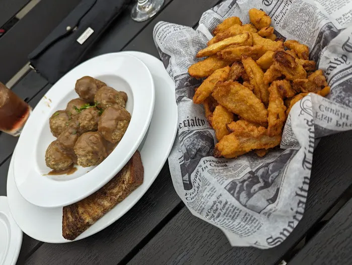 Five Points Public House and Events Center 7