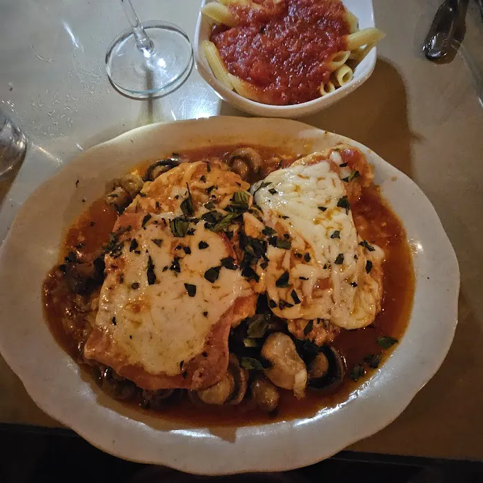 Georgio's Village Cafe 10